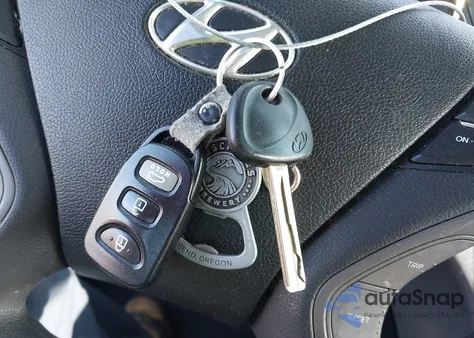 2011 Hyundai Sonata Gls z USA, uszkodzony, nr VIN 5NPEB4AC7BH018467